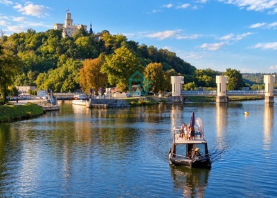 Vltava_loďka.jpg