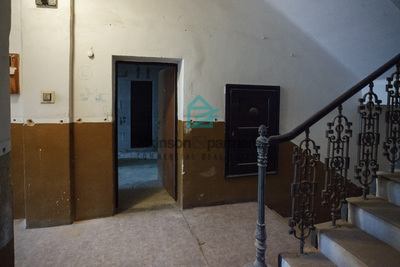 12-00014 IMG_8496.jpg